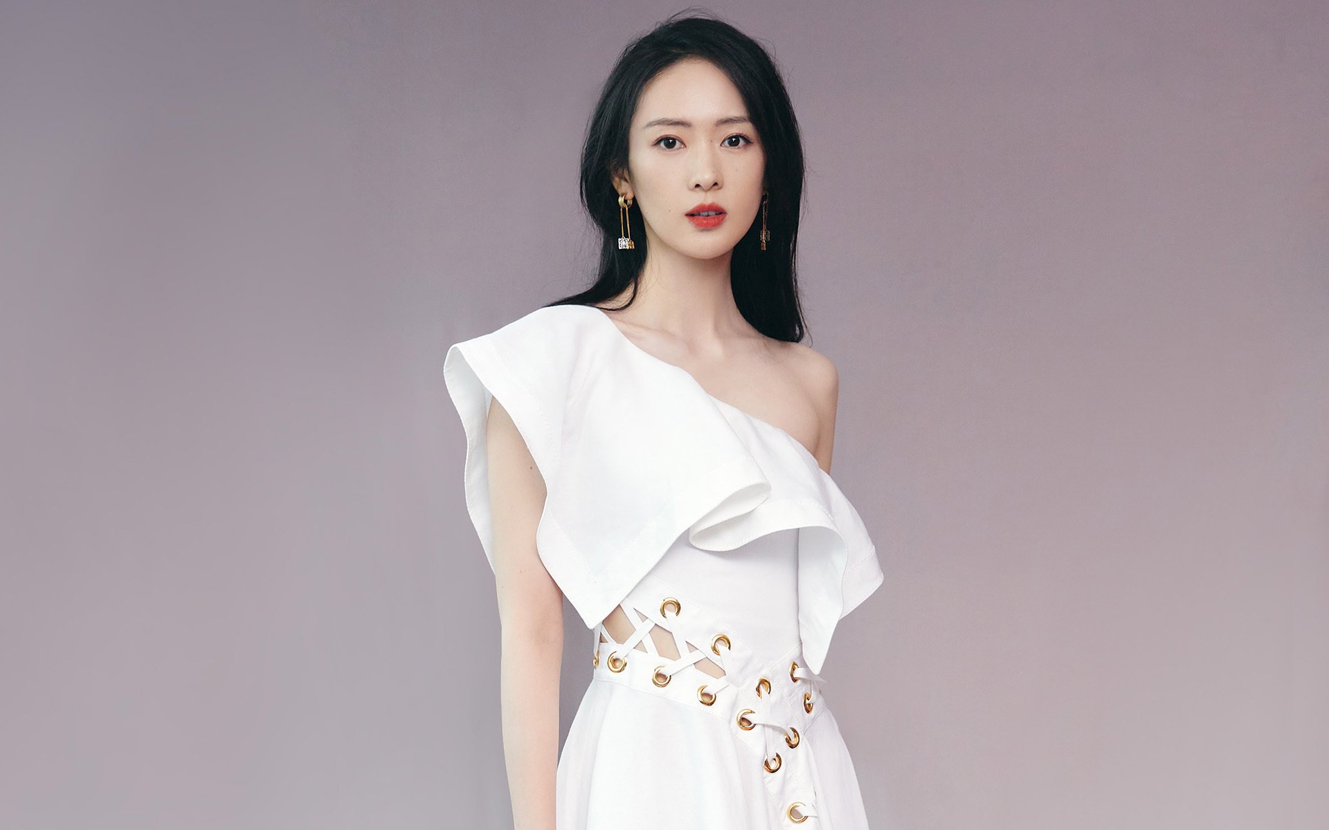 “青训基地建设稳步推进，为未来足球培养奠基”，足球青训发展方案